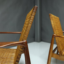 Load image into Gallery viewer, Rare Finn Juhl Lounge Chairs Model SW96 for Søren Willadsen