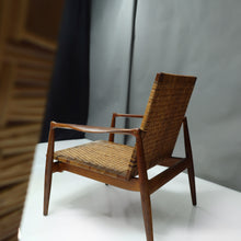 Load image into Gallery viewer, Rare Finn Juhl Lounge Chairs Model SW96 for Søren Willadsen