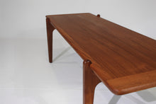 Load image into Gallery viewer, Exceptional Mid Century Danish Modern Reversible Coffee Table in Teak, Afrormosia and Black Laminate