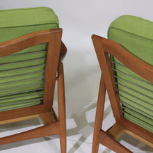 Load image into Gallery viewer, Pair of Mid-Century Modern danish Lounge Chairs by Kofod Larsen for Selig