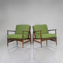 Load image into Gallery viewer, Pair of Mid-Century Modern danish Lounge Chairs by Kofod Larsen for Selig