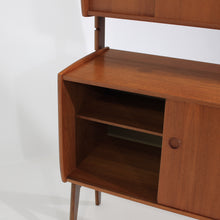 Load image into Gallery viewer, Mid Century Teak Scandinavian Free Standing Bookcase