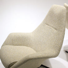 Load image into Gallery viewer, Rare Peter Hoyte âPH6â Cantilever Lounge Chairs in Knoll BouclĂ© - A Pair
