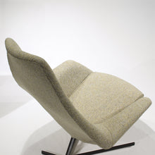 Load image into Gallery viewer, Rare Peter Hoyte âPH6â Cantilever Lounge Chairs in Knoll BouclĂ© - A Pair
