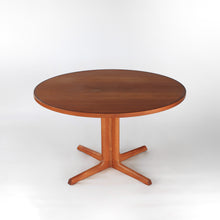 Load image into Gallery viewer, Niels Otto Møller Dining Set Model 71 Chairs with Matching Møller Table