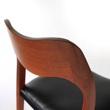 Load image into Gallery viewer, Møller Model 71 Chair