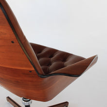 Load image into Gallery viewer, Plycraft George Mulhauser ‘Mrs. Chair’ in Leather - Mid Century Modern Lounge Chair