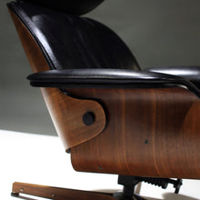 Load image into Gallery viewer, George Mulhauser MC-75 Lounge Chair and Ottoman by Plycraft