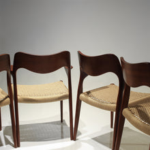 Load image into Gallery viewer, Set of 8 Niels Møller Model 71 and 55 - Teak and Paper Cord