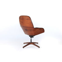 Load image into Gallery viewer, Plycraft George Mulhauser ‘Mrs. Chair’ in Leather - Mid Century Modern Lounge Chair