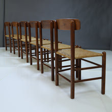 Load image into Gallery viewer, Set of 6 Aged Oak Early Model in the Manner of Borge Mogensen J39