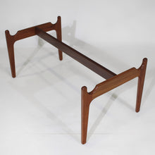 Load image into Gallery viewer, Exceptional Mid Century Danish Modern Reversible Coffee Table in Teak, Afrormosia and Black Laminate