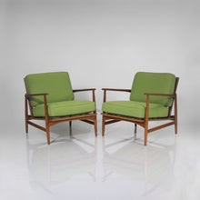 Load image into Gallery viewer, Pair of Mid-Century Modern danish Lounge Chairs by Kofod Larsen for Selig