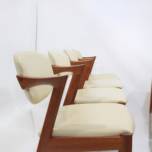Kai Kristiansen Model 42 Dining Chairs in Teak - Set of 8