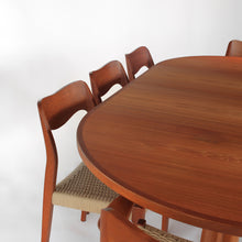 Load image into Gallery viewer, Niels Otto Møller Dining Set Model 71 and 55 Chairs with Møller Table