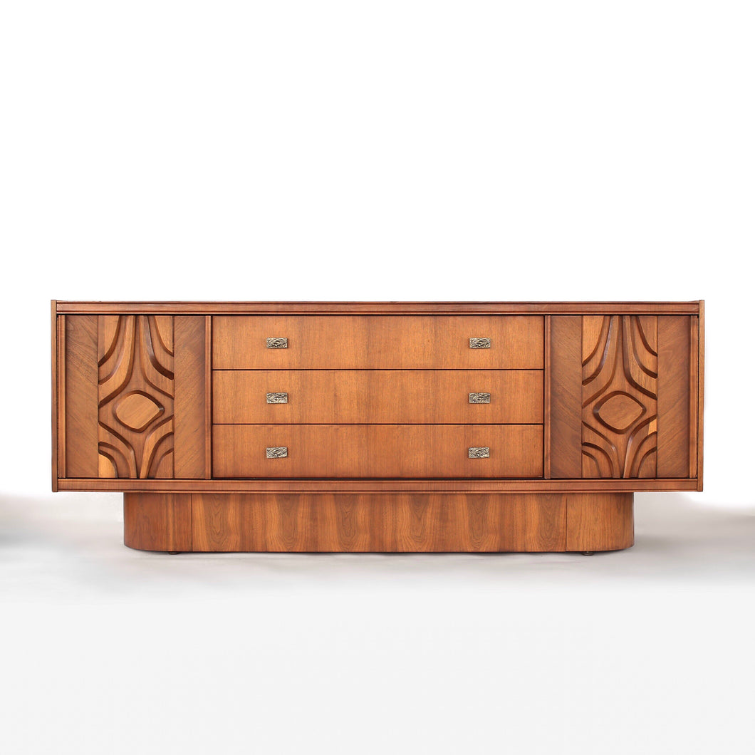 Stunning Vintage Credenza / Sideboard / Dresser